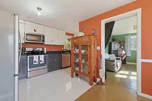 17 Arrowhead Rd, Bellingham, MA 02019 - Photo 7