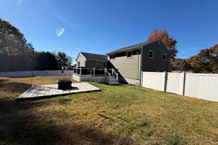 17 Arrowhead Rd, Bellingham, MA 02019 - Photo 25