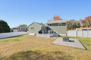 17 Arrowhead Rd, Bellingham, MA 02019 - Photo 23