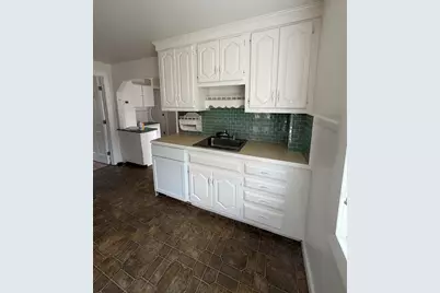1003 Crescent St #1, Brockton, MA 02302 - Photo 3
