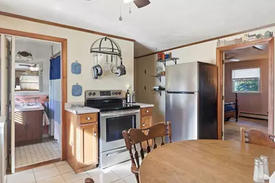 39 Cady St, Billerica, MA 01821 - Photo 9