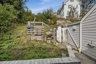 320 Main St, Gloucester, MA 01930 - Photo 37