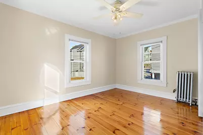 35 Seventh St, Lowell, MA 01850 - Photo 19