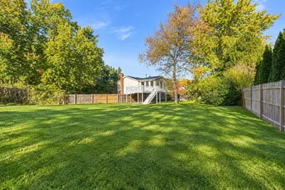 60 Oneida St, Methuen, MA 01844 - Photo 5