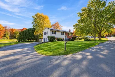 60 Oneida St, Methuen, MA 01844 - Photo 3