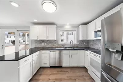 22 Draper Rd #A, Framingham, MA 01702 - Photo 9