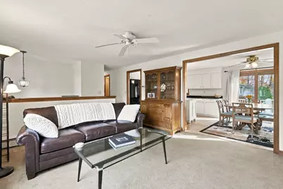 99 Paul Revere Dr, Agawam, MA 01030 - Photo 7