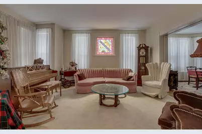 246 School St, Somerville, MA 02145 - Photo 9
