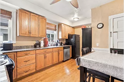 94 Bromfield Rd, Somerville, MA 02144 - Photo 9