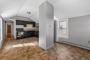 16 Walnut St, Taunton, MA 02780 - Photo 5