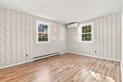 26 Guild St, Lowell, MA 01852 - Photo 15