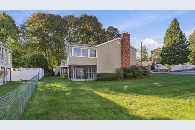 26 Guild St, Lowell, MA 01852 - Photo 35