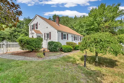 50 Hartford Ave E, Mendon, MA 01756 - Photo 3