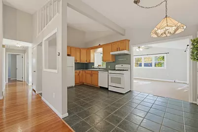 16 Meryl St, Medway, MA 02053 - Photo 7