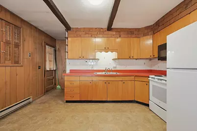 18 Moody St, Uxbridge, MA 01569 - Photo 9