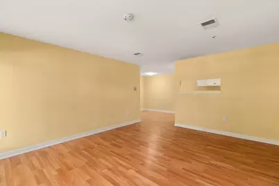 17 Walden Dr #1, Natick, MA 01760 - Photo 5