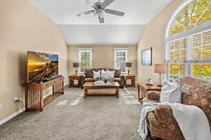 43 Tipperary Dr, Northbridge, MA 01588 - Photo 9