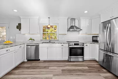 43 Tipperary Dr, Northbridge, MA 01588 - Photo 5