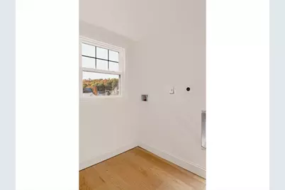 11 Nevada Ave, Malden, MA 02148 - Photo 11
