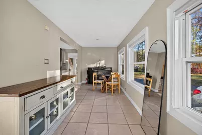 1272 Mammoth Rd, Dracut, MA 01826 - Photo 15