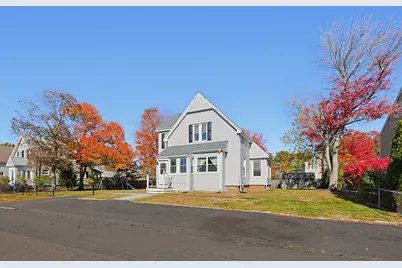 28 Boscobel St, Braintree, MA 02184 - Photo 3