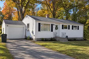 207 Overland St, Springfield, MA 01118 - Photo 1