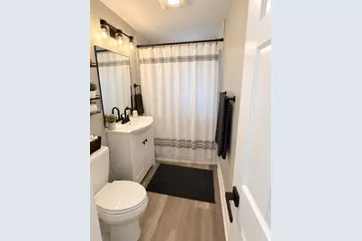 207 Overland St, Springfield, MA 01118 - Photo 21