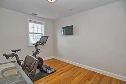 186 Bradford #B, Everett, MA 02149 - Photo 15