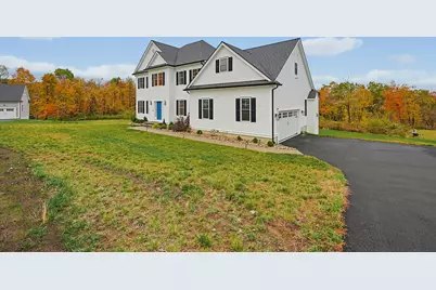 23 Clearview St, Grafton, MA 01519 - Photo 3