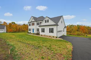 23 Clearview St, Grafton, MA 01519 - Photo 3
