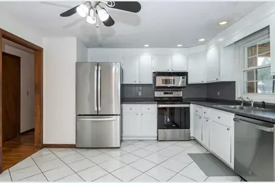 31 Towne Crest Drive, Stoneham, MA 02180 - Photo 15