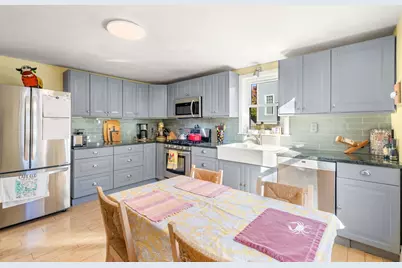 85 Franklin St, Boston, MA 02134 - Photo 9
