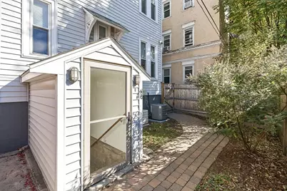 40 - 42 Highland Ave #UNIT 8, Somerville, MA 02143 - Photo 29