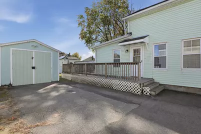 31 Bunker Hill Ave, Lowell, MA 01850 - Photo 3