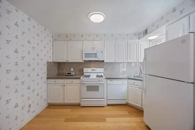 100 Merrimack Ave #31, Dracut, MA 01826 - Photo 7