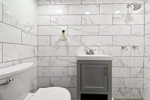1239 Salem St, Malden, MA 02148 - Photo 21
