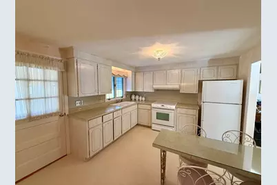 172 Purchase St, Milford, MA 01757 - Photo 7
