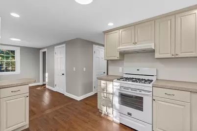 100 Grove St, Norwell, MA 02061 - Photo 7