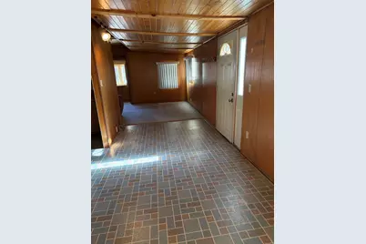 48 Phelps St, Fitchburg, MA 01420 - Photo 7