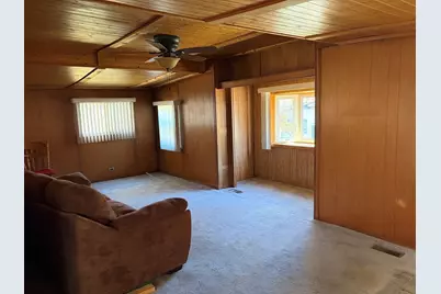 48 Phelps St, Fitchburg, MA 01420 - Photo 9