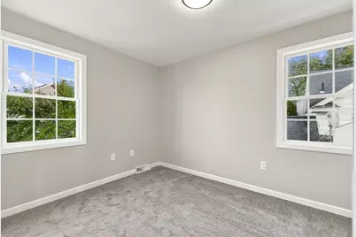54 Agnes St, Springfield, MA 01118 - Photo 17