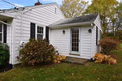26 Cedar Street, Hopkinton, MA 01748 - Photo 3