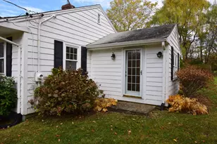 26 Cedar St, Hopkinton, MA 01748 - Photo 3