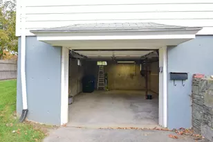 26 Cedar St, Hopkinton, MA 01748 - Photo 31