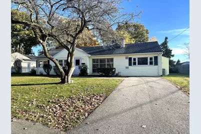 6 Wentworth Rd, Natick, MA 01760 - Photo 1