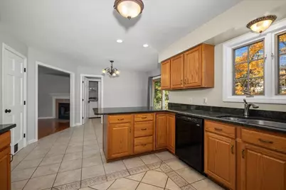 16 Wildflower Dr, Sutton, MA 01590 - Photo 5