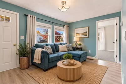 33 Markham Circle, Ayer, MA 01432 - Photo 3