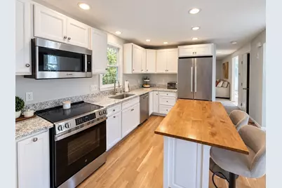 106 Shingle Mill Ln, Hanover, MA 02339 - Photo 9