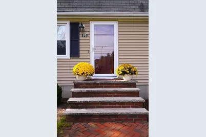 559 Chestnut St, Franklin, MA 02038 - Photo 25