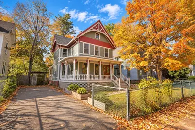70 Buckingham St, Springfield, MA 01109 - Photo 1